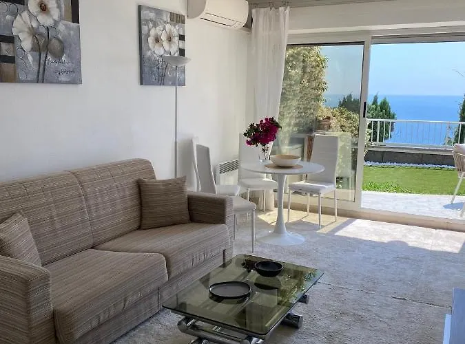 Cap D.azur * روكوبرُن كاب مارتي